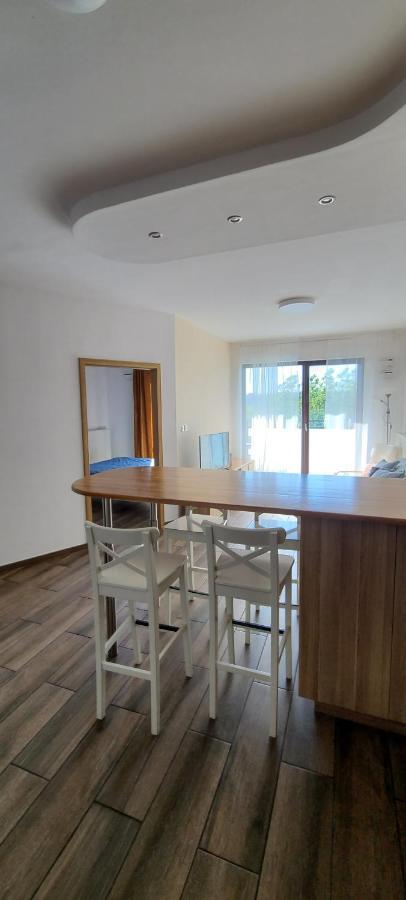 Wellsituated 1 Bedroom Condo In Warsaw Freeparking Екстериор снимка