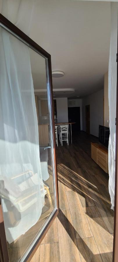 Wellsituated 1 Bedroom Condo In Warsaw Freeparking Екстериор снимка