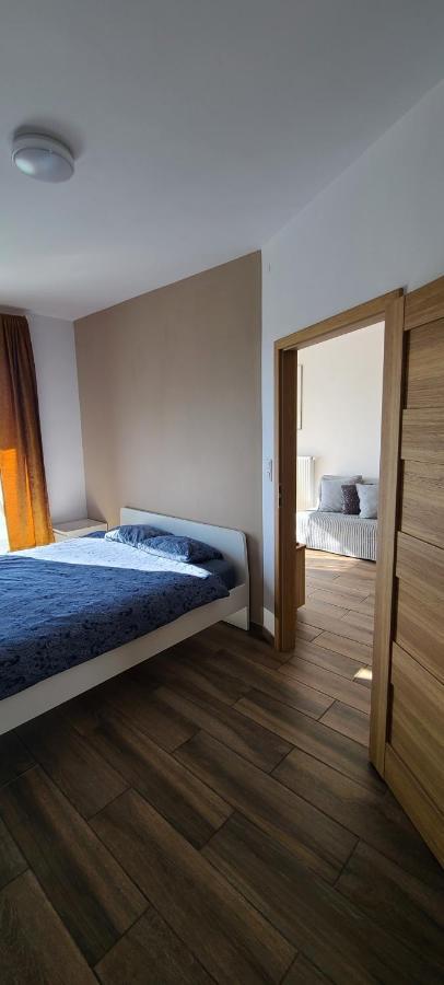 Wellsituated 1 Bedroom Condo In Warsaw Freeparking Екстериор снимка